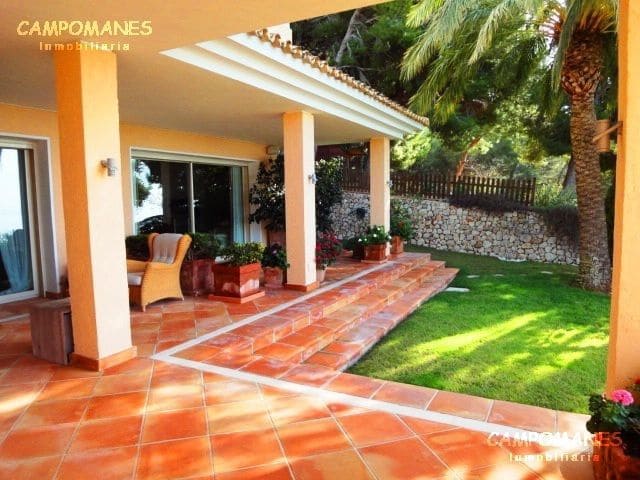 7 bedroom Villa for sale in Altea with pool garage - € 4,500,000 (Ref: 3542893)