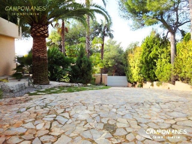 7 bedroom Villa for sale in Altea with pool garage - € 4,500,000 (Ref: 3542893)