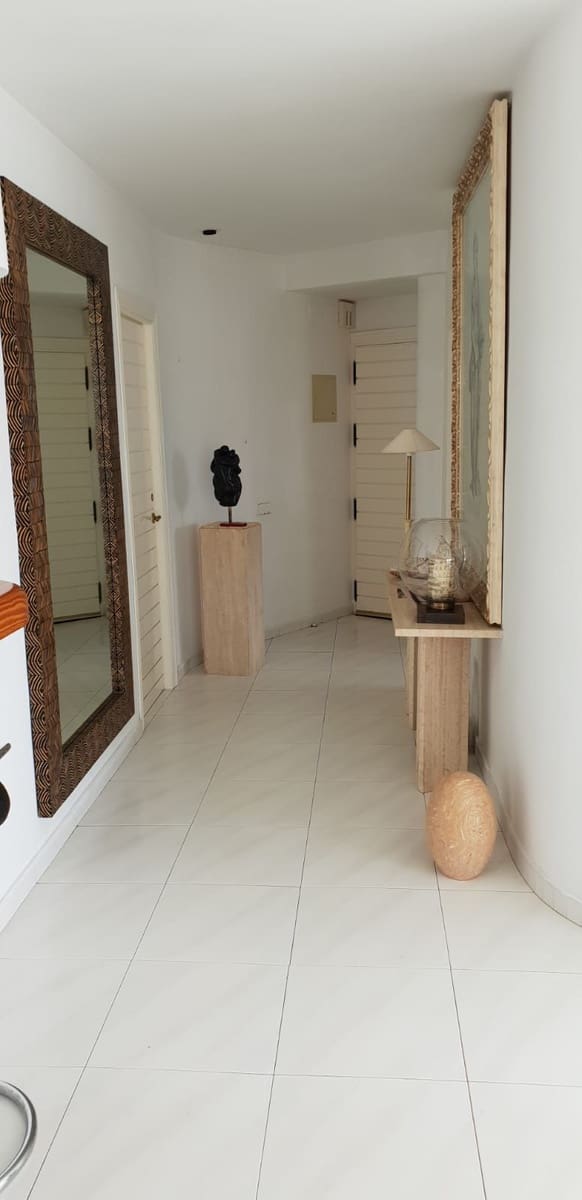 11 soveværelse Villa til salg i Benidorm med swimmingpool garage - € 1.980.000 (Ref: 4981672)