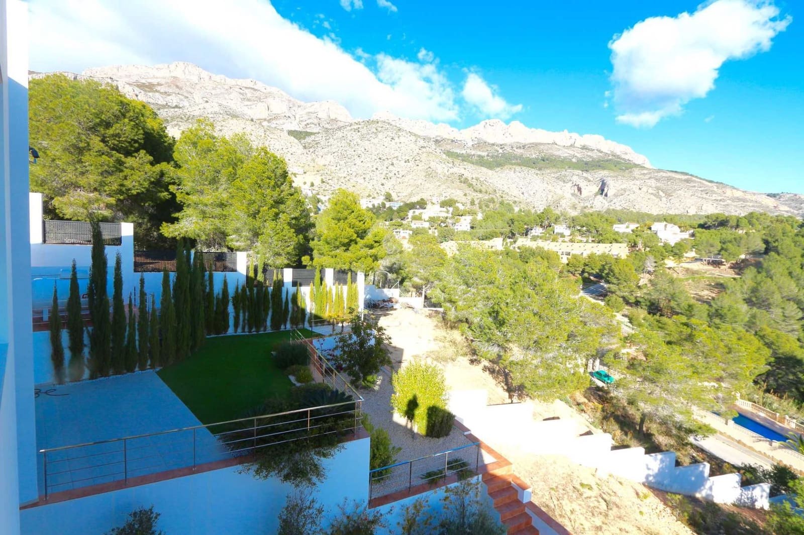 5 soverom Villa til salgs i Altea la Vella med svømmebasseng garasje - € 2 200 000 (Ref: 7459204)