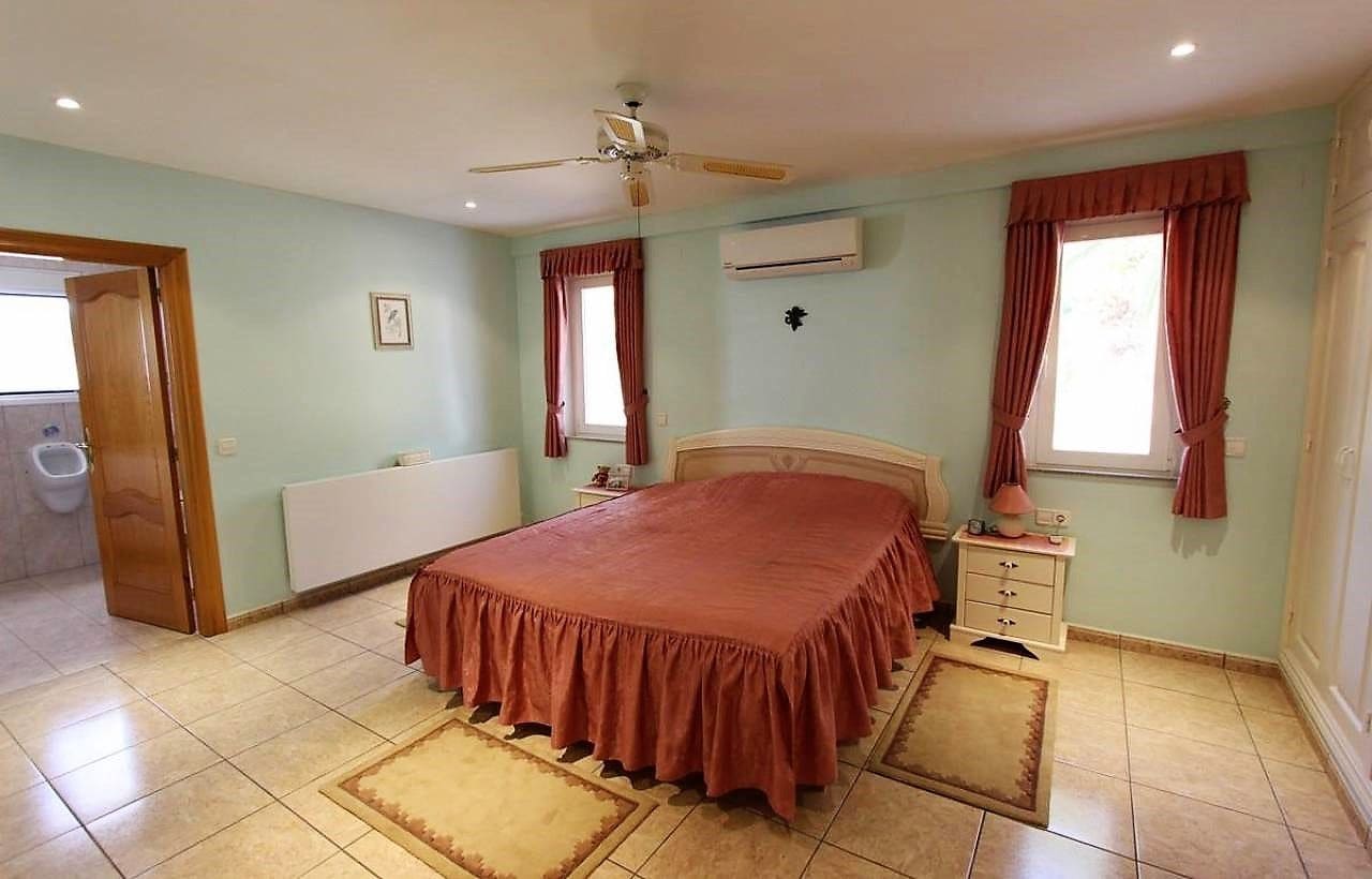 6 soveværelse Finca/Landehus til salg i Altea med swimmingpool garage - € 1.100.000 (Ref: 7459211)