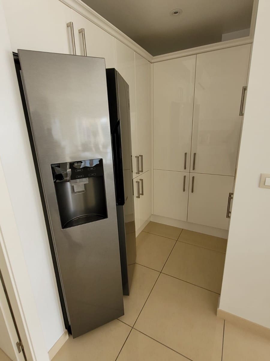 5 bedroom Villa for sale in Altea with pool garage - € 1,850,000 (Ref: 7806512)