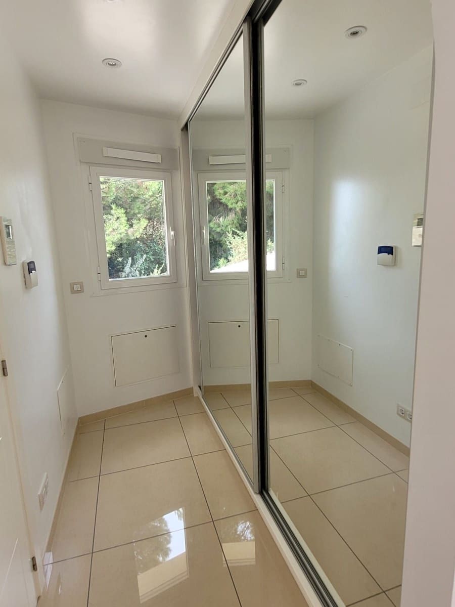 5 bedroom Villa for sale in Altea with pool garage - € 1,850,000 (Ref: 7806512)