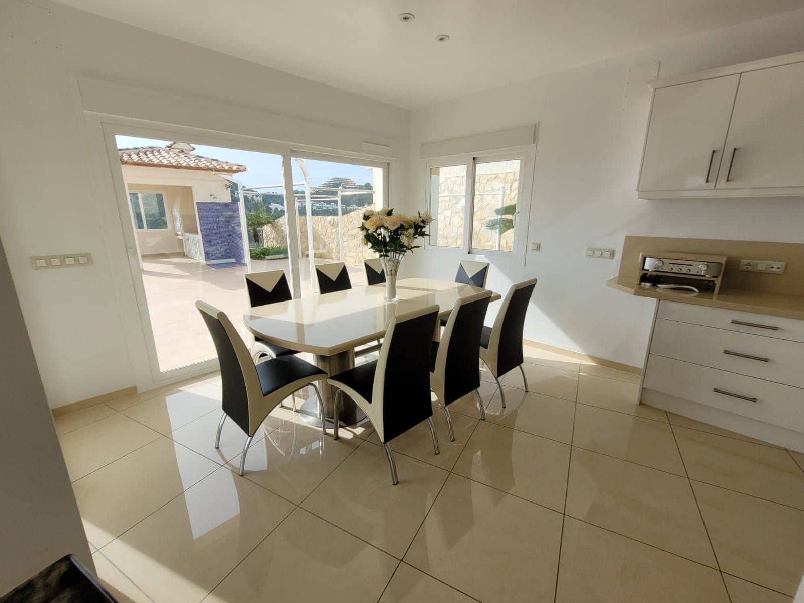 5 bedroom Villa for sale in Altea with pool garage - € 1,850,000 (Ref: 7806512)