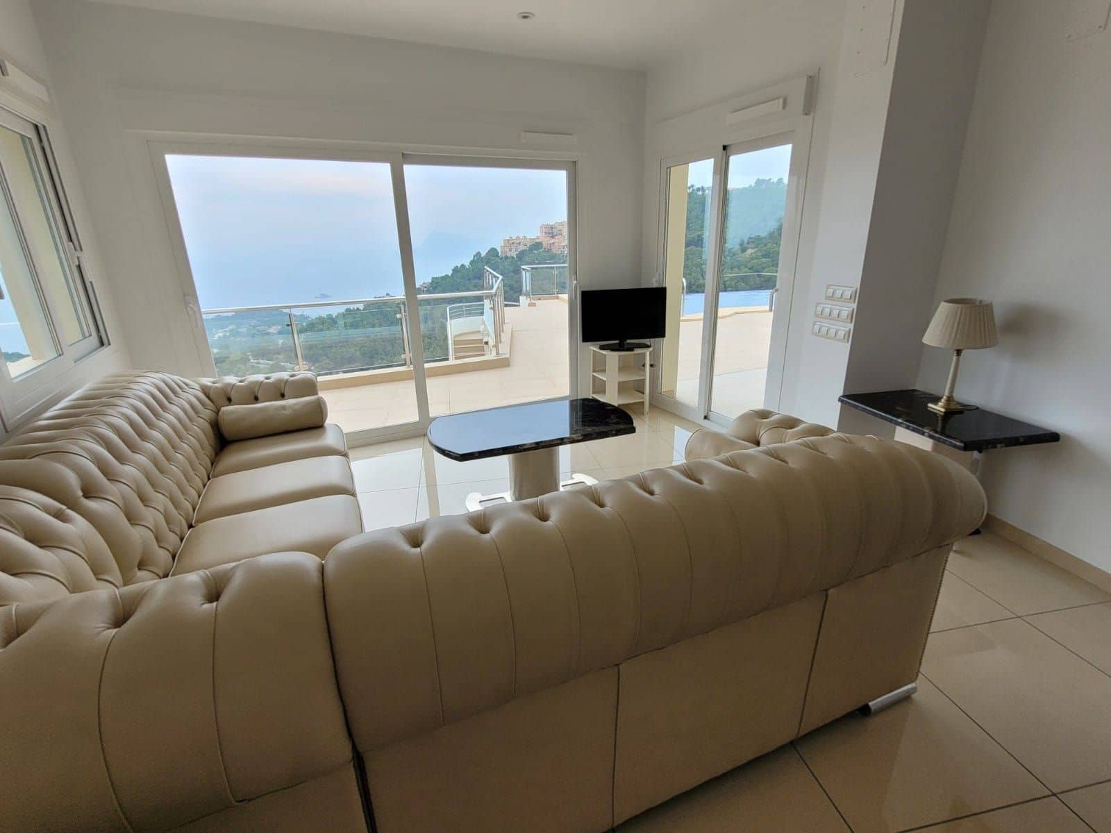 5 bedroom Villa for sale in Altea with pool garage - € 1,850,000 (Ref: 7806512)
