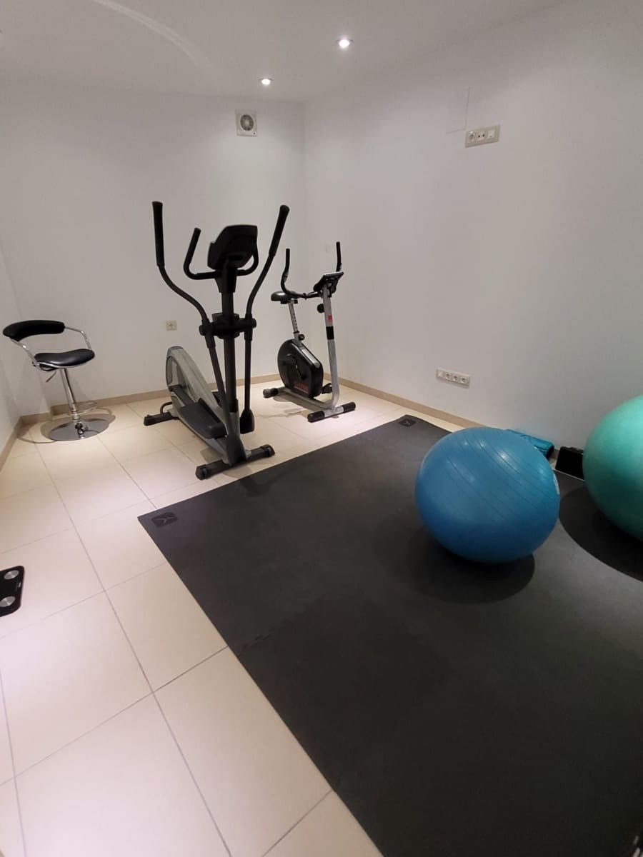 5 bedroom Villa for sale in Altea with pool garage - € 1,850,000 (Ref: 7806512)