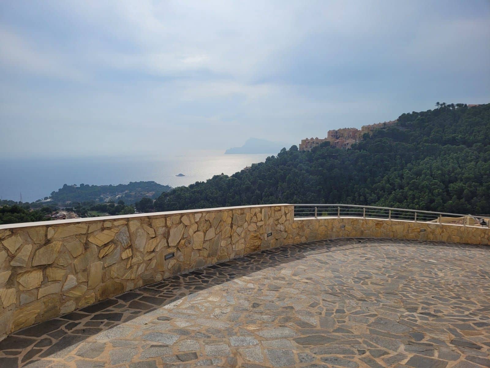 5 bedroom Villa for sale in Altea with pool garage - € 1,850,000 (Ref: 7806512)