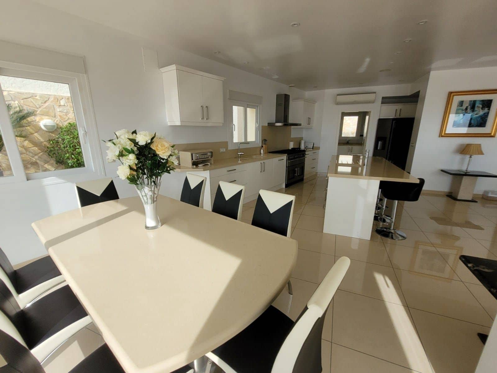 5 bedroom Villa for sale in Altea with pool garage - € 1,850,000 (Ref: 7806512)