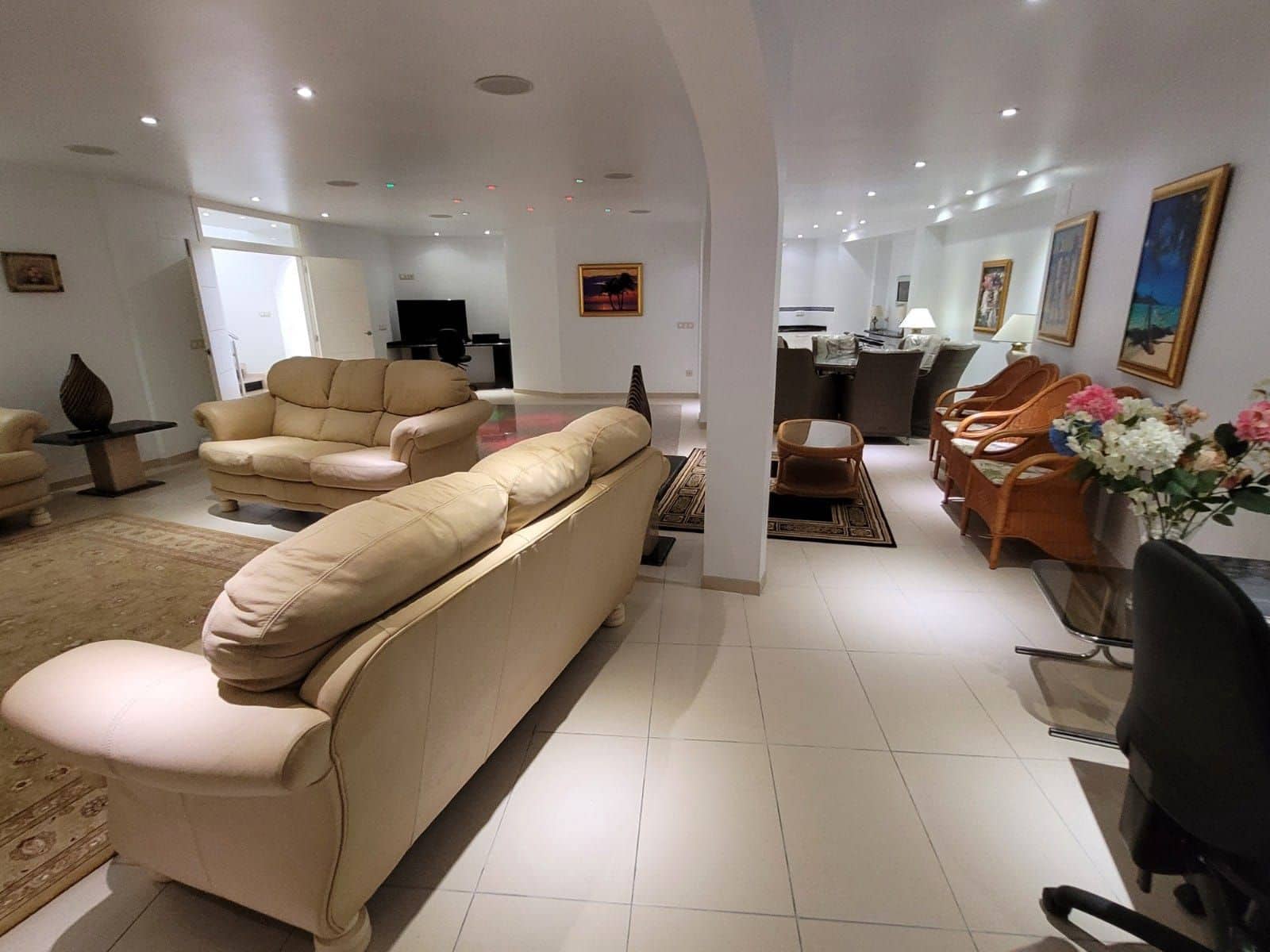 5 bedroom Villa for sale in Altea with pool garage - € 1,850,000 (Ref: 7806512)