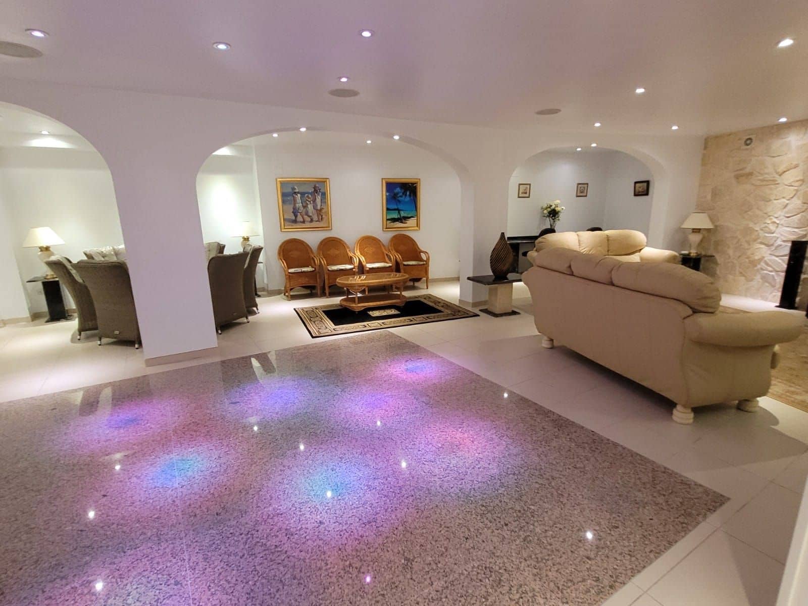 5 bedroom Villa for sale in Altea with pool garage - € 1,850,000 (Ref: 7806512)