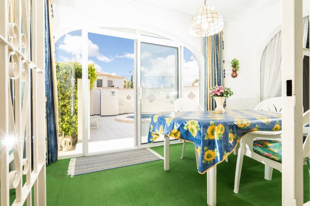 6 soveværelse Villa til salg i La Nucia med swimmingpool garage - € 680.000 (Ref: 8174004)