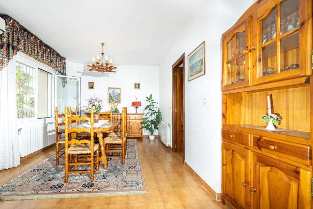 6 soveværelse Villa til salg i La Nucia med swimmingpool garage - € 680.000 (Ref: 8174004)