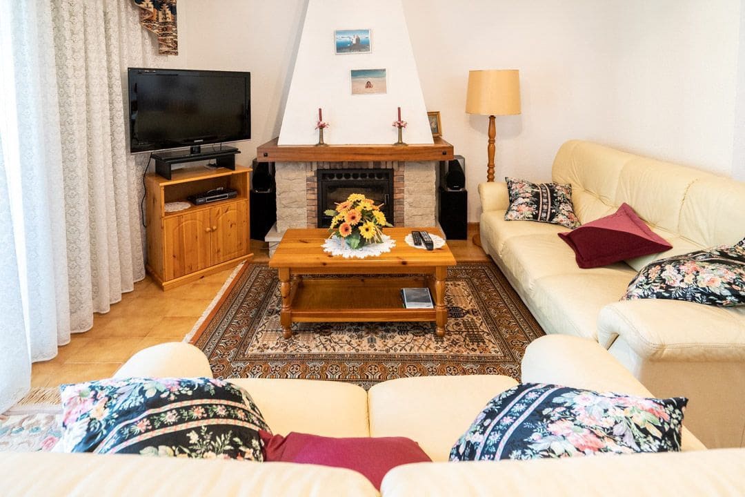 6 soveværelse Villa til salg i La Nucia med swimmingpool garage - € 680.000 (Ref: 8174004)