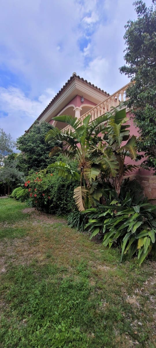 3 Zimmer Villa zu verkaufen in Altea mit Pool Garage - 790.000 € (Ref: 8312996)