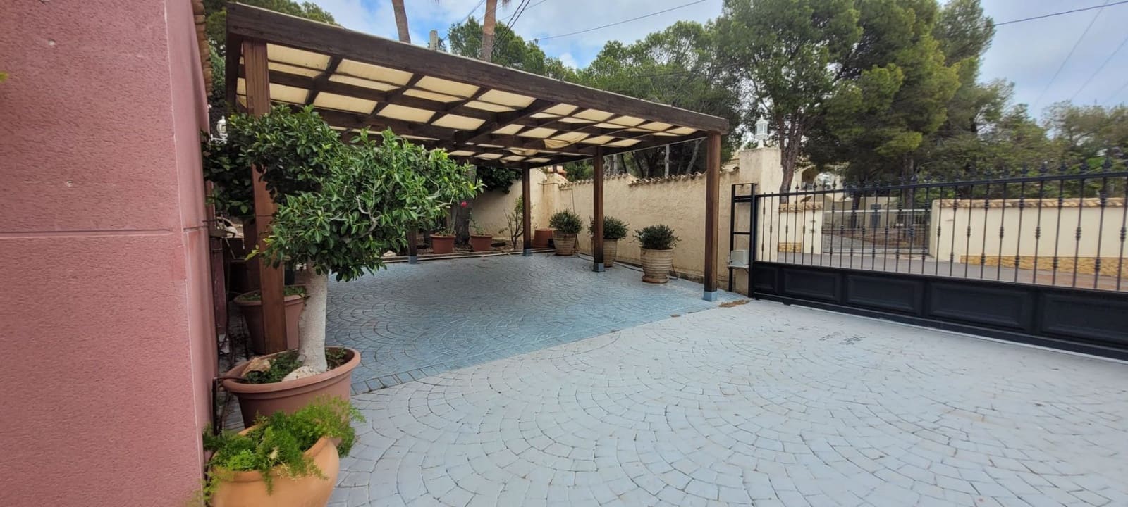 3 Zimmer Villa zu verkaufen in Altea mit Pool Garage - 790.000 € (Ref: 8312996)