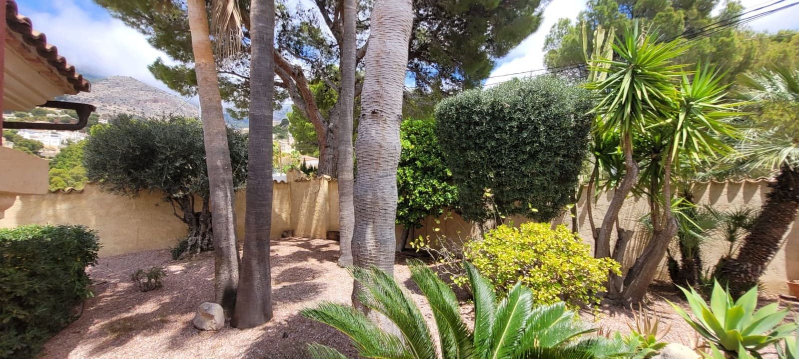 3 Zimmer Villa zu verkaufen in Altea mit Pool Garage - 790.000 € (Ref: 8312996)