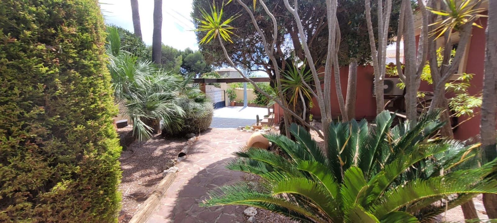 3 Zimmer Villa zu verkaufen in Altea mit Pool Garage - 790.000 € (Ref: 8312996)