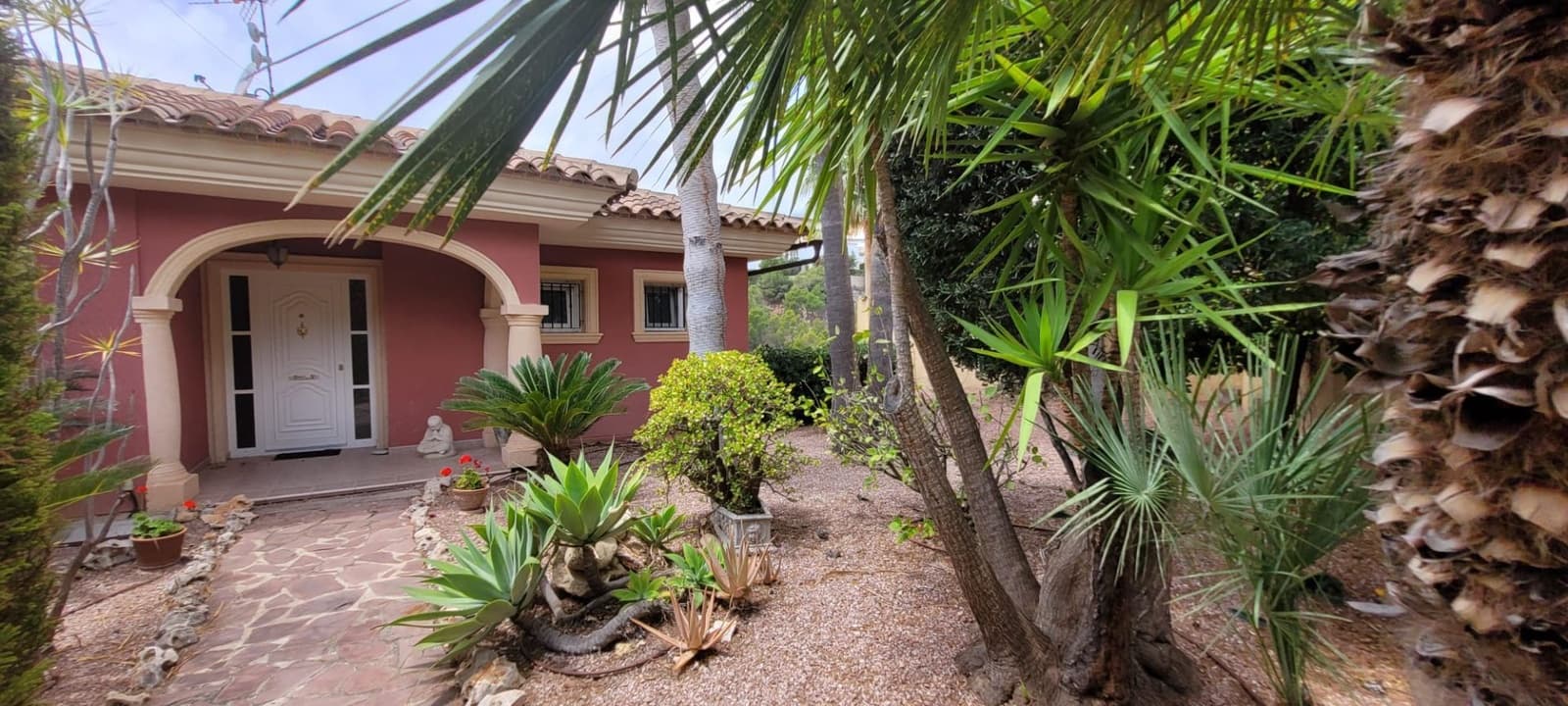 3 Zimmer Villa zu verkaufen in Altea mit Pool Garage - 790.000 € (Ref: 8312996)