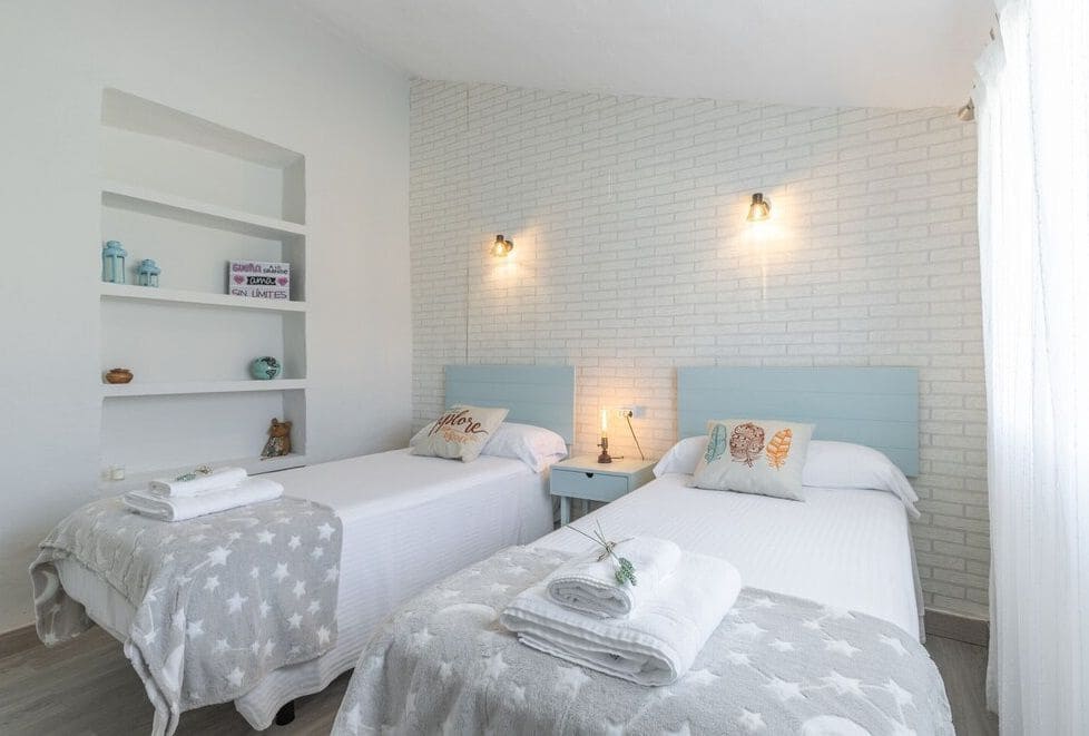 5 bedroom Villa for sale in Callosa d'En Sarria with pool garage - € 1,200,000 (Ref: 8514108)