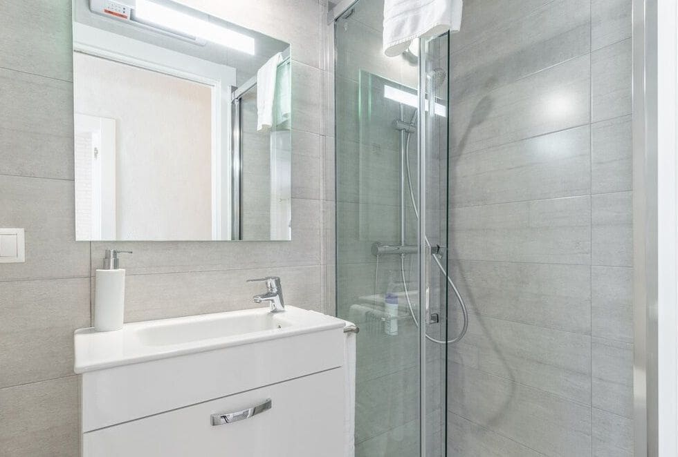 5 bedroom Villa for sale in Callosa d'En Sarria with pool garage - € 1,200,000 (Ref: 8514108)