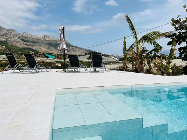 5 soverom Villa til salgs i Callosa d'En Sarrià med svømmebasseng garasje - € 1 200 000 (Ref: 8514108)