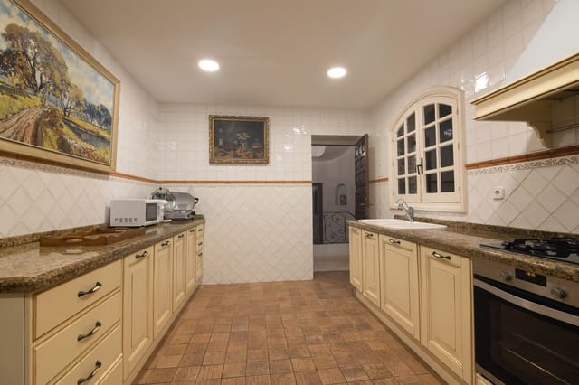 5 sypialnia Willa na sprzedaż w Santa Pola z basenem garażem - 3 500 000 € (Ref: 8624557)