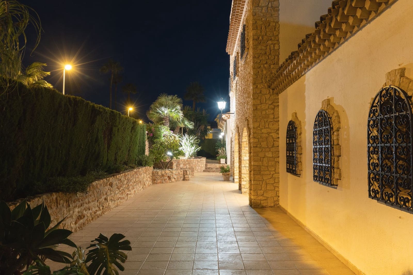 5 sypialnia Willa na sprzedaż w Santa Pola z basenem garażem - 3 500 000 € (Ref: 8624557)