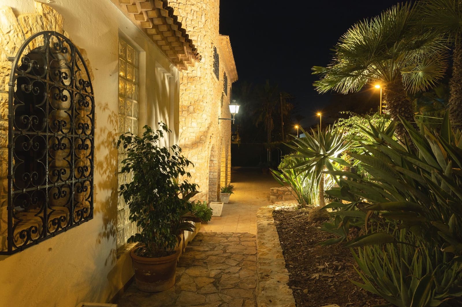 5 sypialnia Willa na sprzedaż w Santa Pola z basenem garażem - 3 500 000 € (Ref: 8624557)