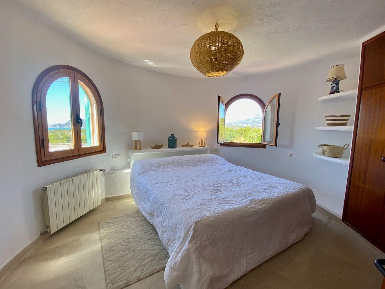 4 soverom Villa til salgs i Altea la Vella med svømmebasseng garasje - € 1 100 000 (Ref: 8956595)