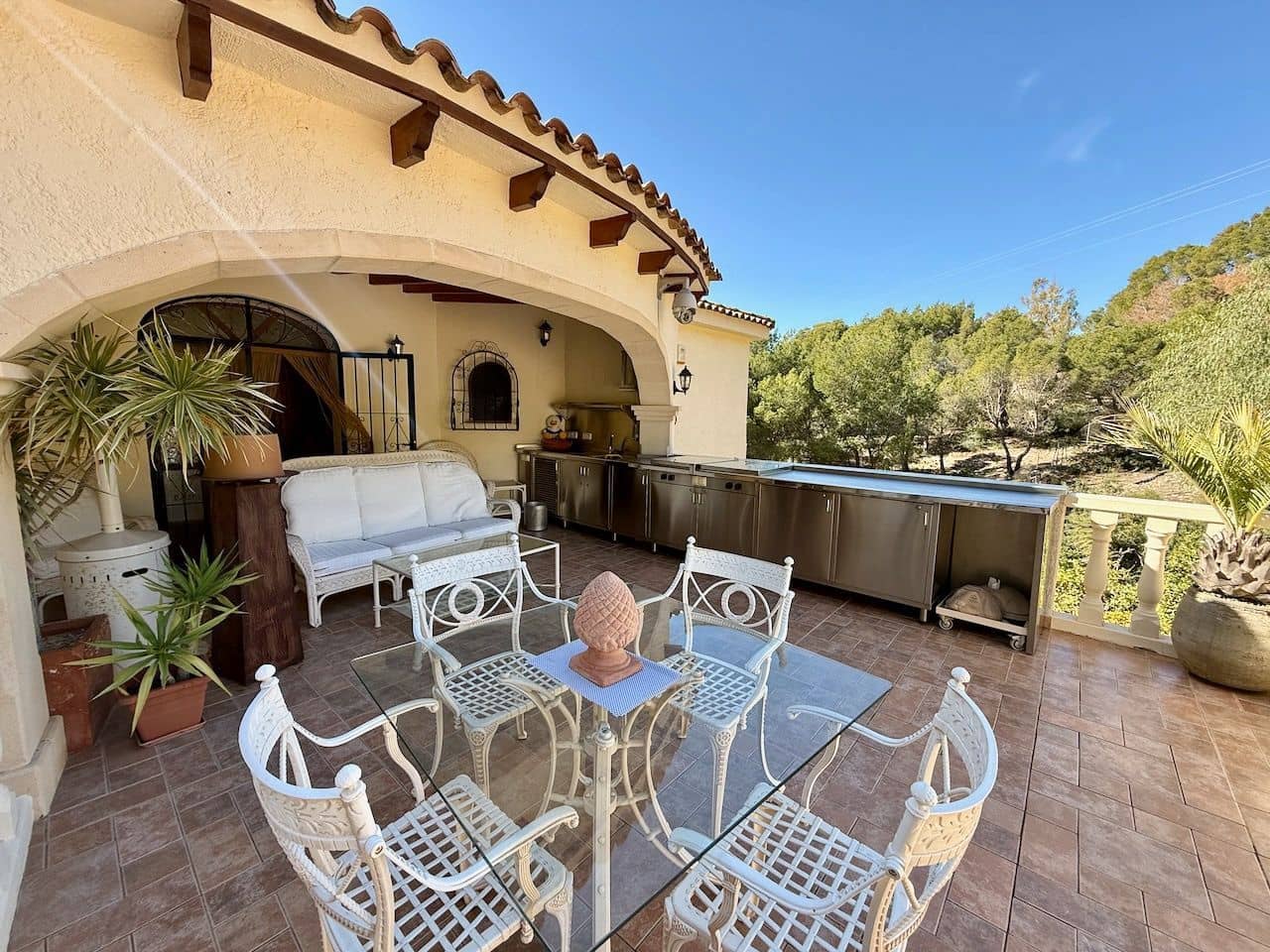 4 bedroom Villa for sale in Altea la Vella with pool garage - € 1,295,000 (Ref: 8956596)