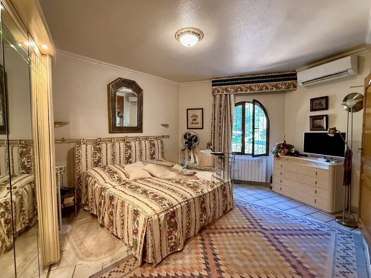 4 bedroom Villa for sale in Altea la Vella with pool garage - € 1,295,000 (Ref: 8956596)