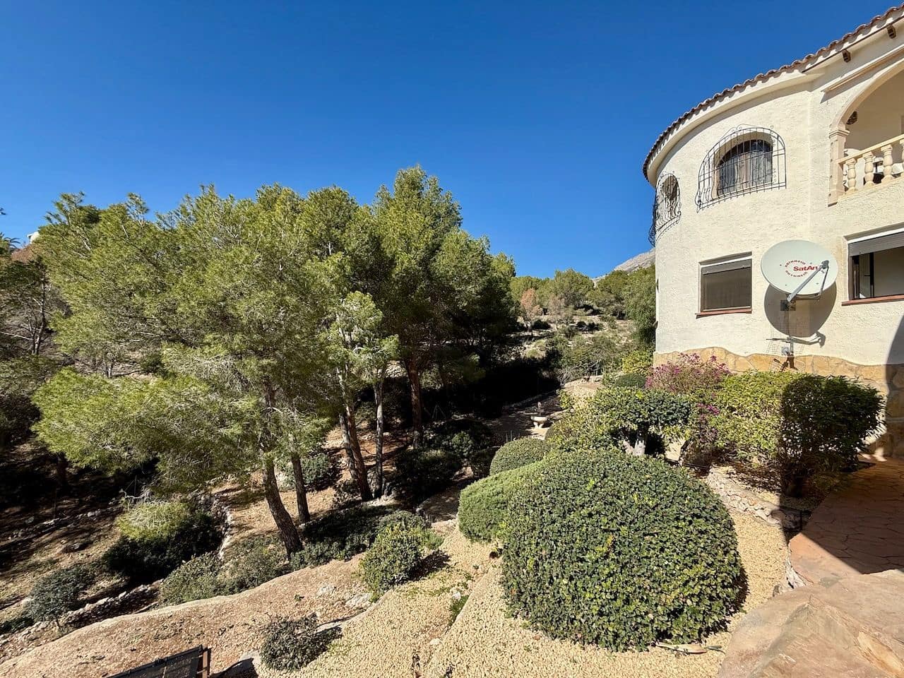 4 bedroom Villa for sale in Altea la Vella with pool garage - € 1,295,000 (Ref: 8956596)