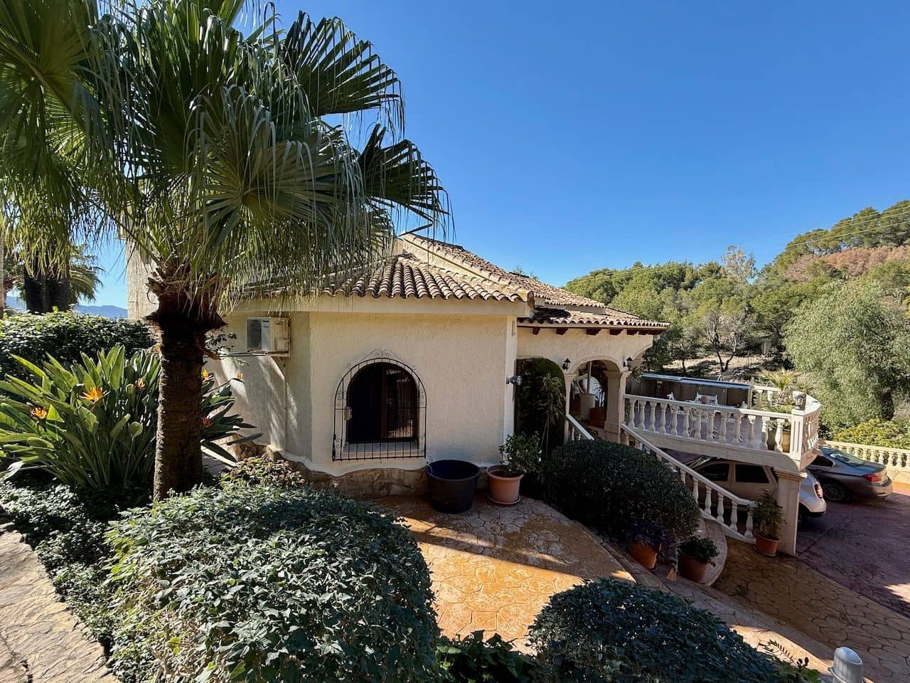 4 bedroom Villa for sale in Altea la Vella with pool garage - € 1,295,000 (Ref: 8956596)