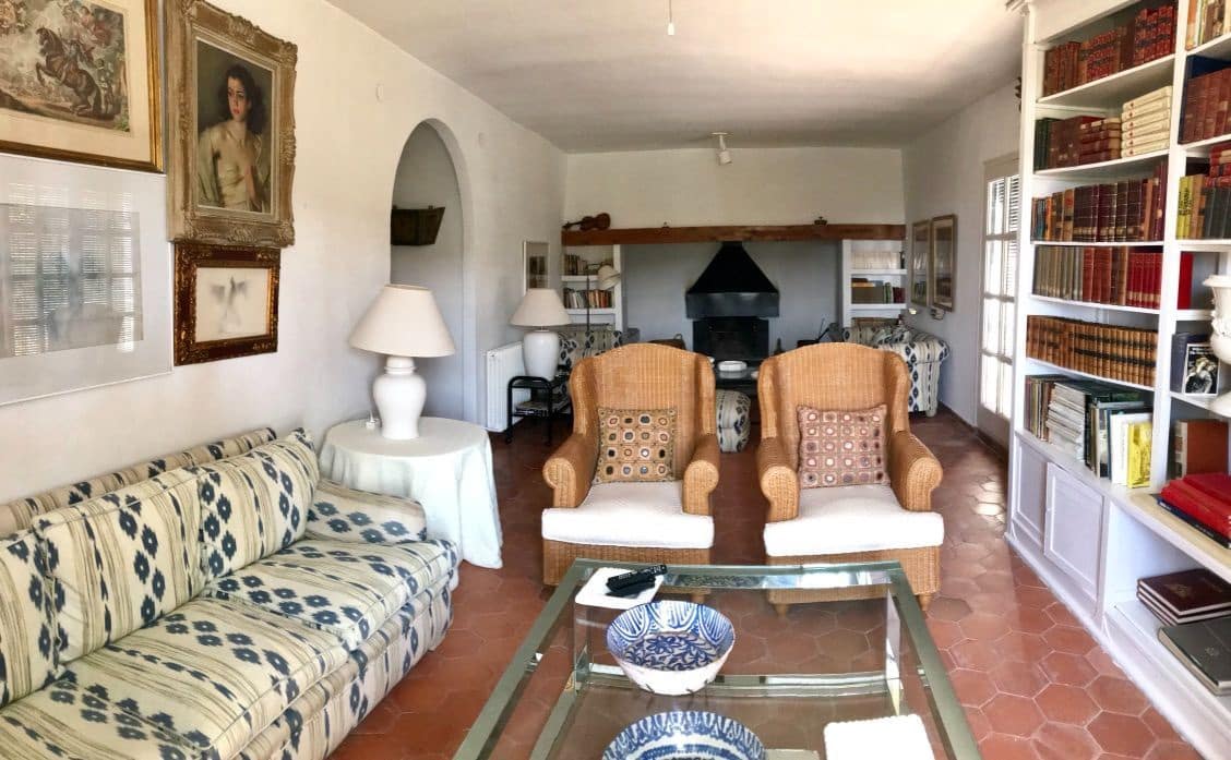 8 bedroom Villa for sale in Altea with pool garage - € 3,200,000 (Ref: 8956597)