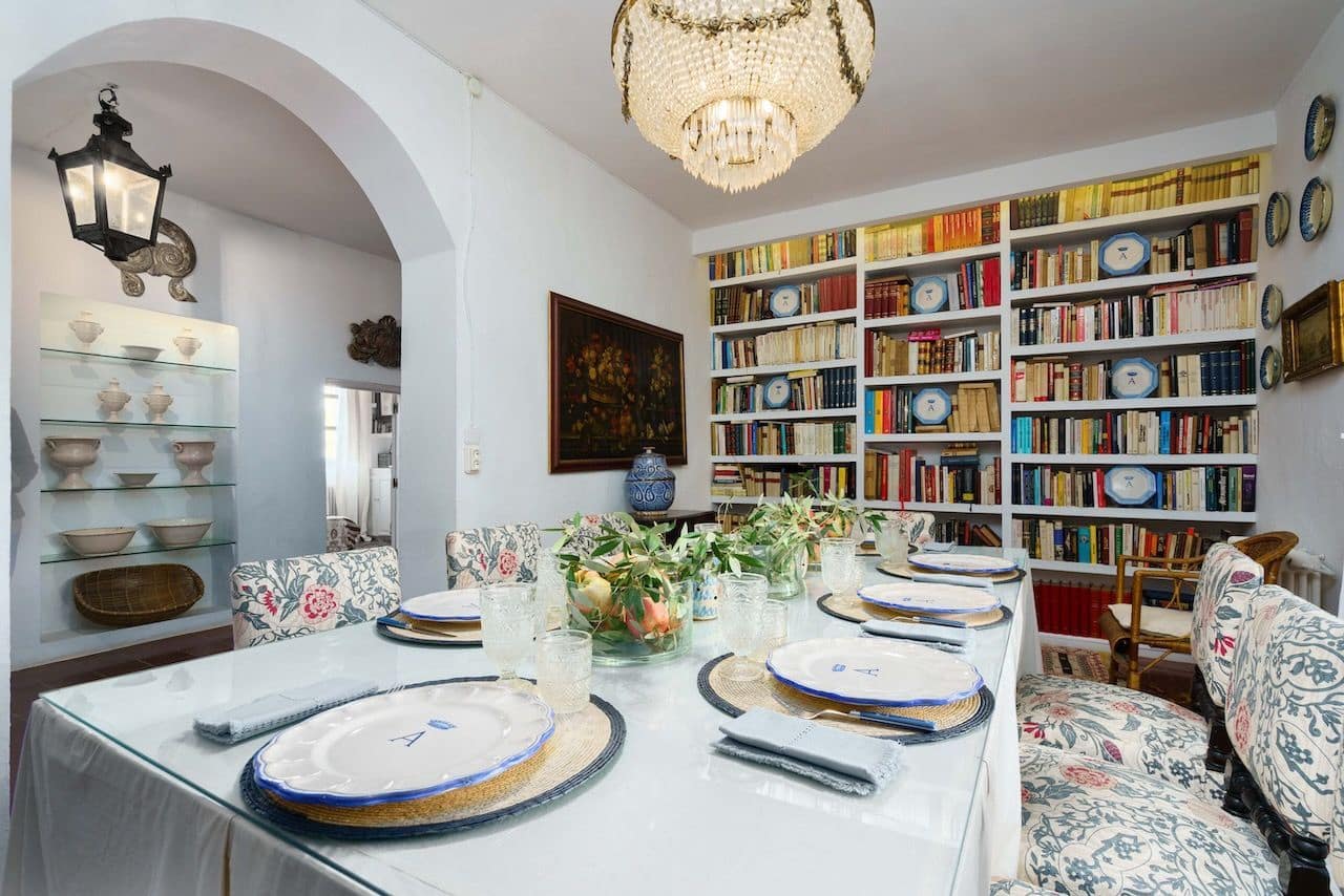 8 bedroom Villa for sale in Altea with pool garage - € 3,200,000 (Ref: 8956597)