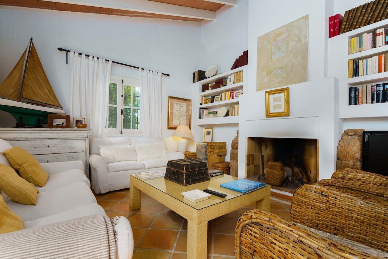 8 bedroom Villa for sale in Altea with pool garage - € 3,200,000 (Ref: 8956597)