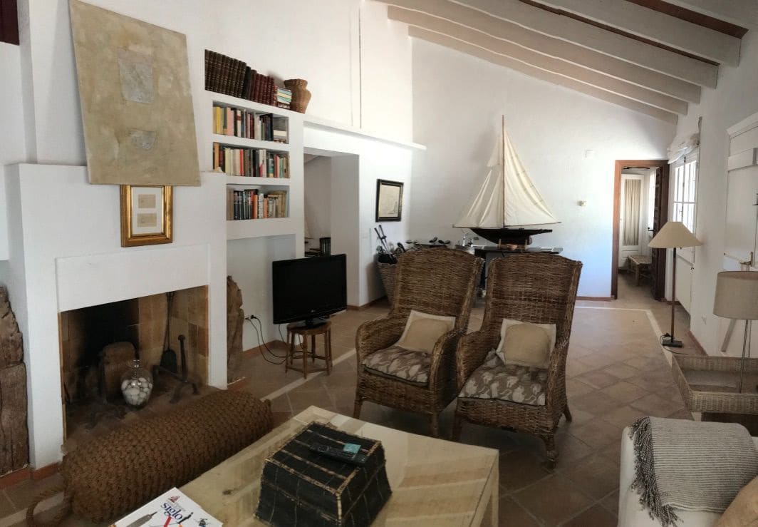 8 bedroom Villa for sale in Altea with pool garage - € 3,200,000 (Ref: 8956597)