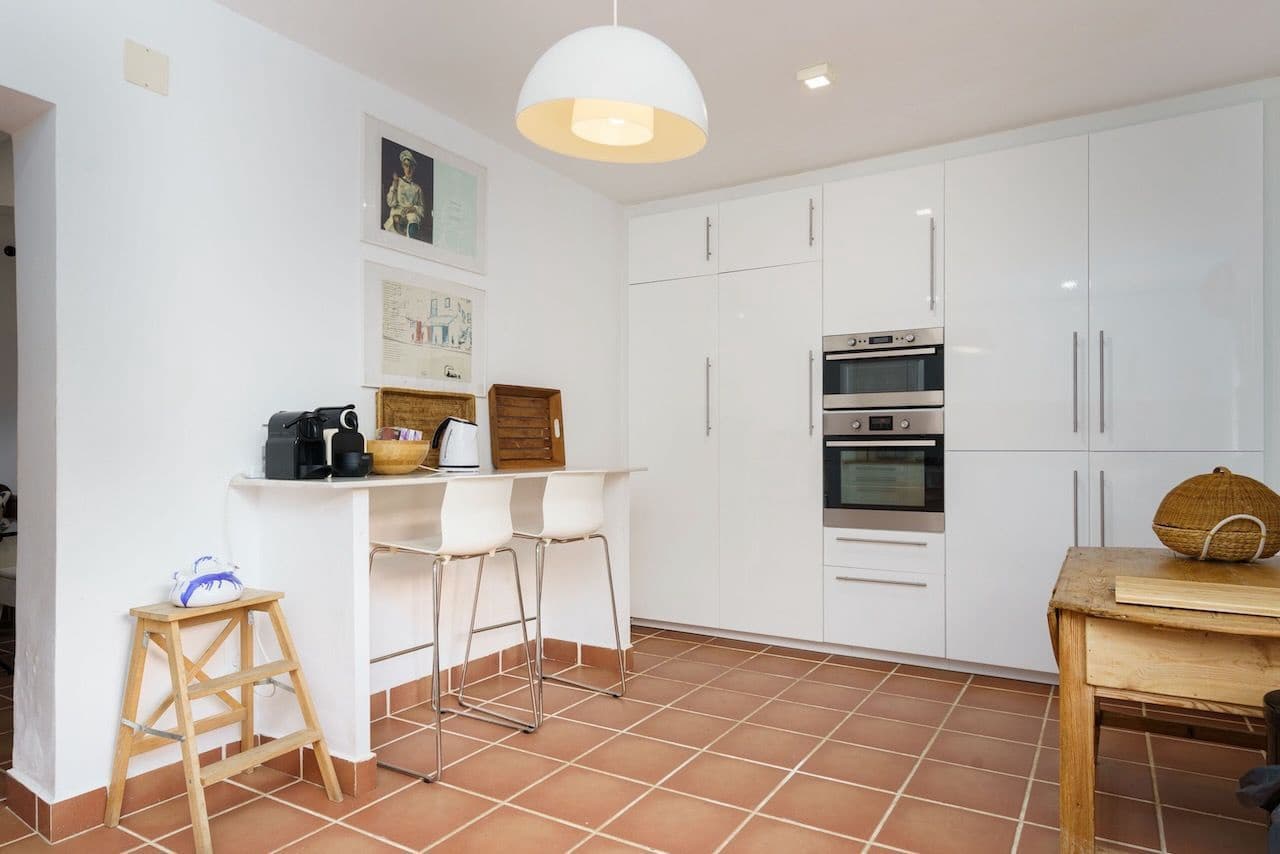 8 bedroom Villa for sale in Altea with pool garage - € 3,200,000 (Ref: 8956597)