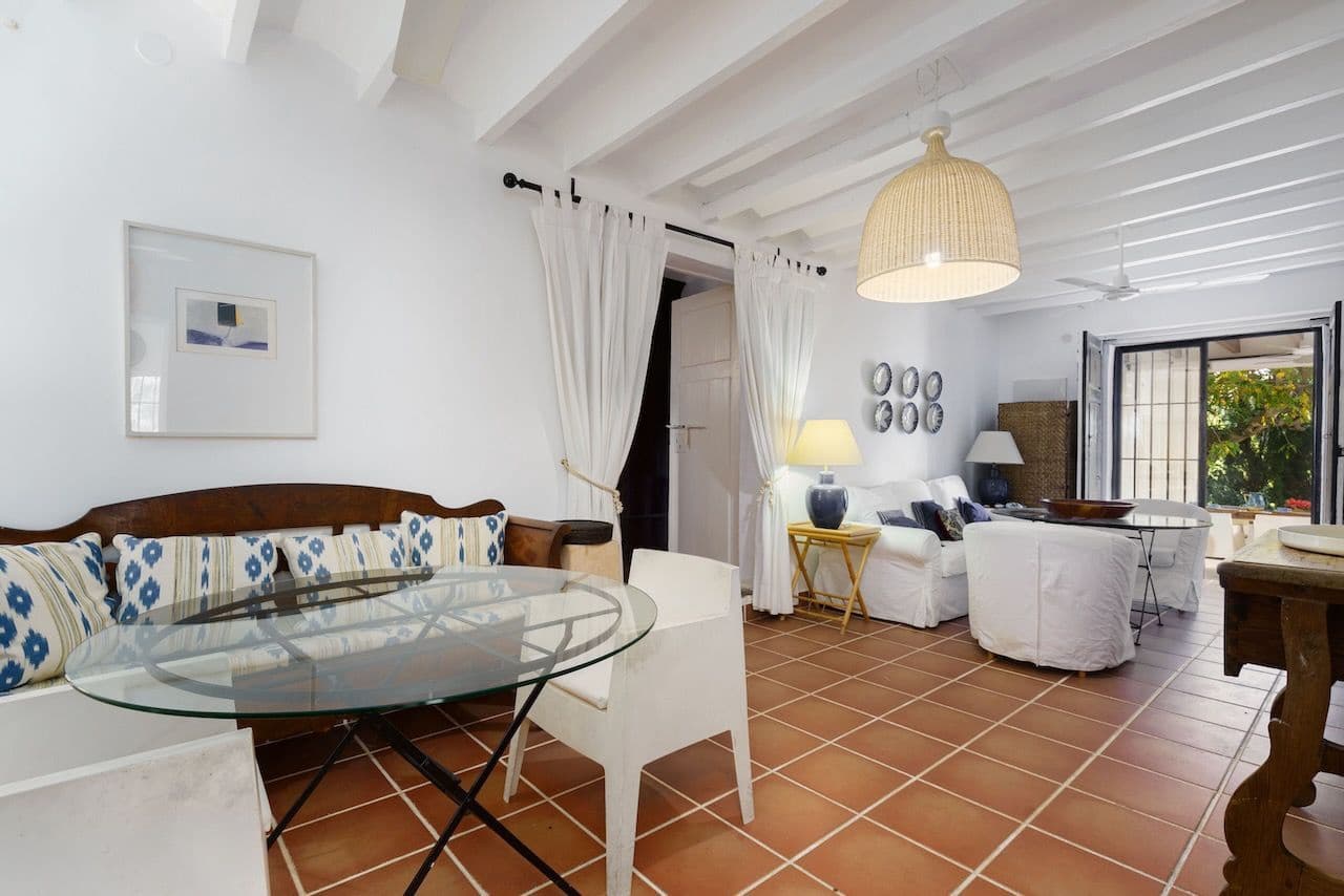 8 bedroom Villa for sale in Altea with pool garage - € 3,200,000 (Ref: 8956597)