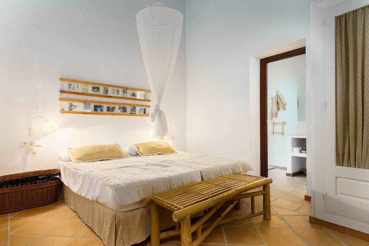 8 bedroom Villa for sale in Altea with pool garage - € 3,200,000 (Ref: 8956597)