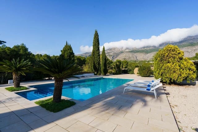 8 Zimmer Villa zu verkaufen in Altea mit Pool Garage - 3.200.000 € (Ref: 8956597)