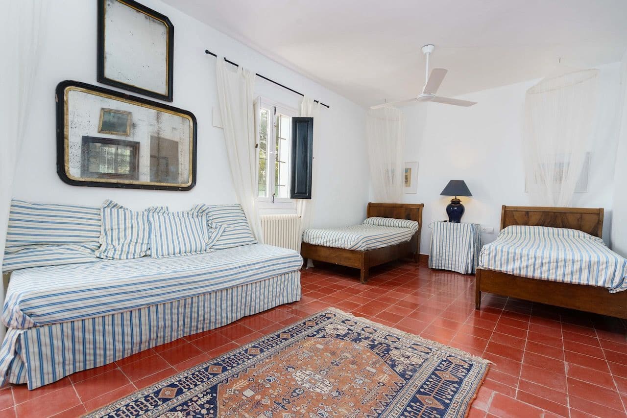 8 bedroom Villa for sale in Altea with pool garage - € 3,200,000 (Ref: 8956597)