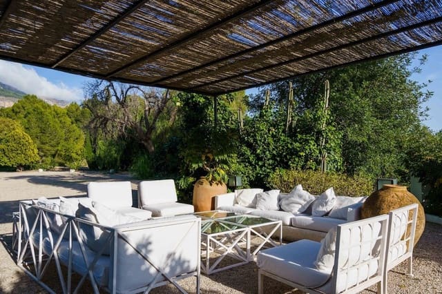 8 Zimmer Villa zu verkaufen in Altea mit Pool Garage - 3.200.000 € (Ref: 8956597)