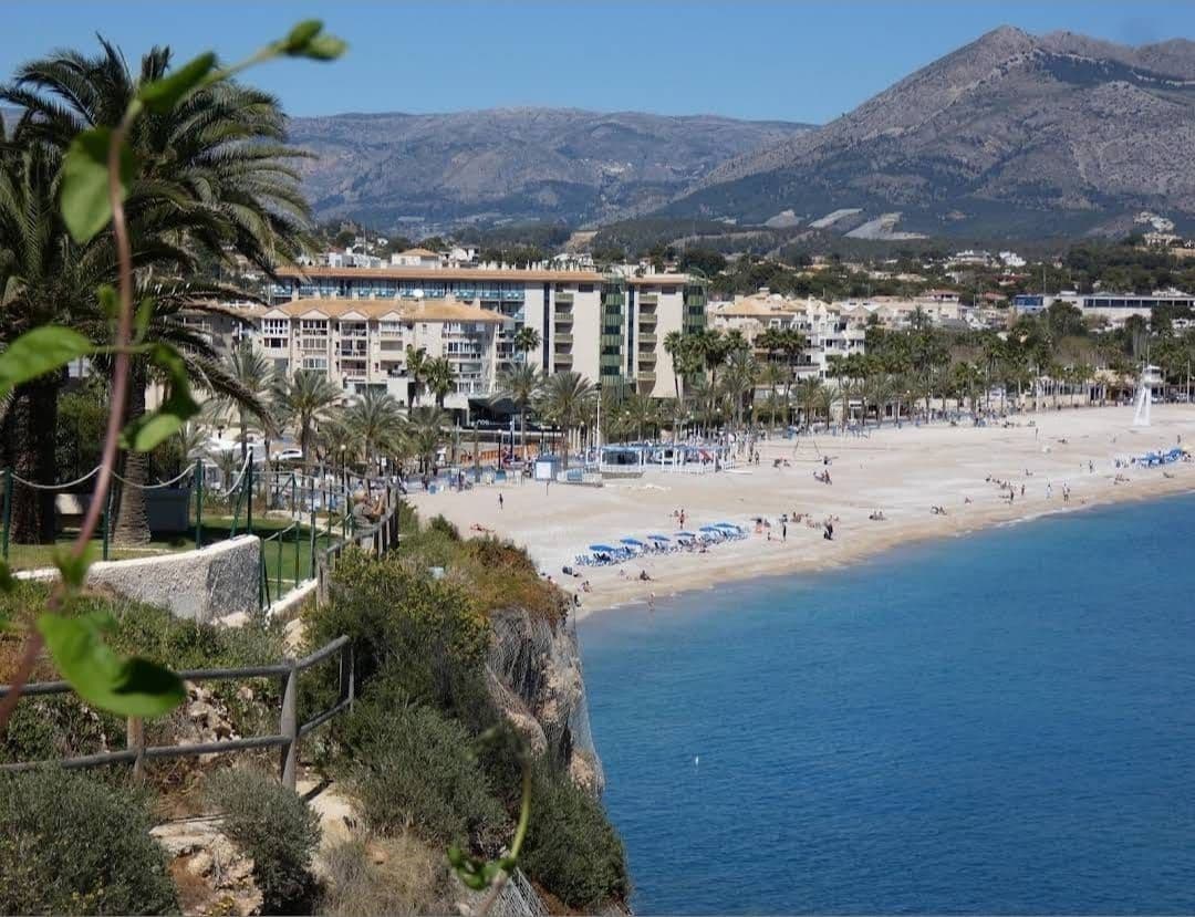 3 bedroom Apartment for sale in Albir with pool garage - € 450,000 (Ref: 9129449)