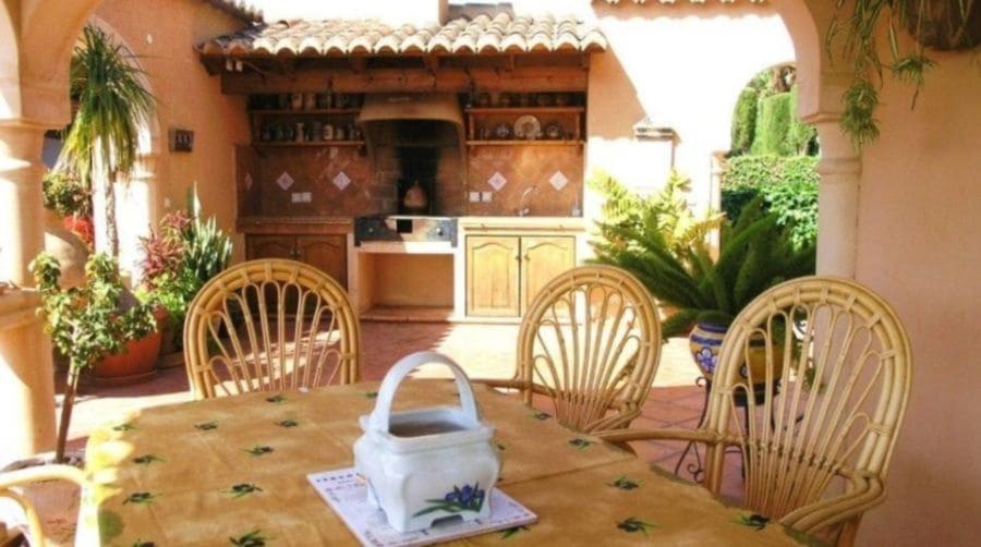 7 Zimmer Villa zu verkaufen in Benissa mit Pool Garage - 949.000 € (Ref: 9169293)