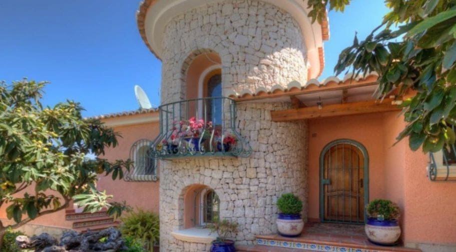 7 Zimmer Villa zu verkaufen in Benissa mit Pool Garage - 949.000 € (Ref: 9169293)