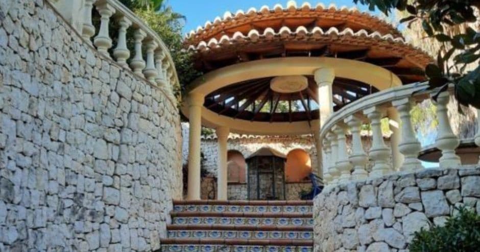 7 Zimmer Villa zu verkaufen in Benissa mit Pool Garage - 949.000 € (Ref: 9169293)