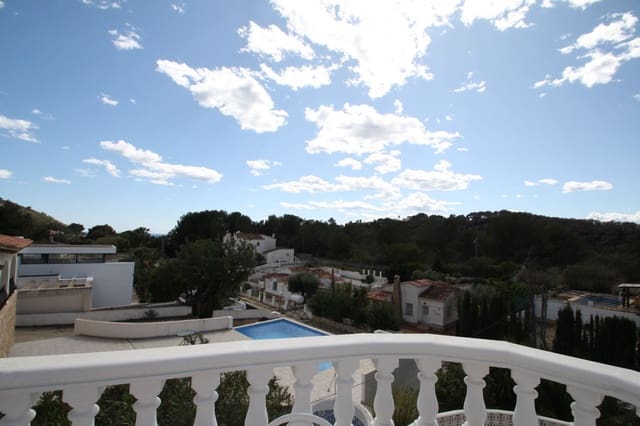 3 soverom Villa til salgs i Moraira, Teulada-Moraira med svømmebasseng garasje - € 565 000 (Ref: 9180774)