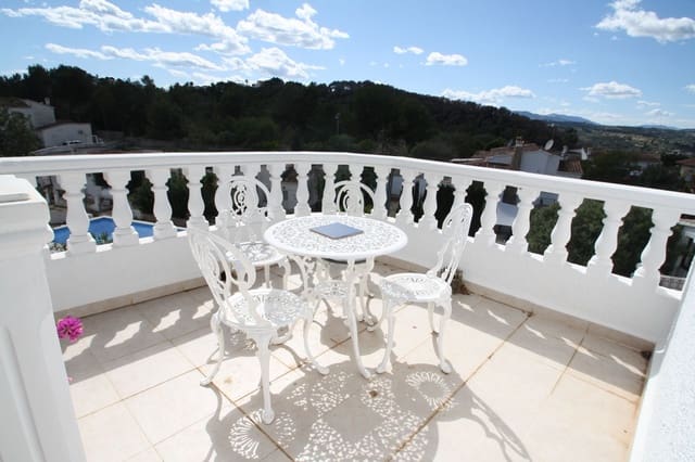 3 soverom Villa til salgs i Moraira, Teulada-Moraira med svømmebasseng garasje - € 565 000 (Ref: 9180774)