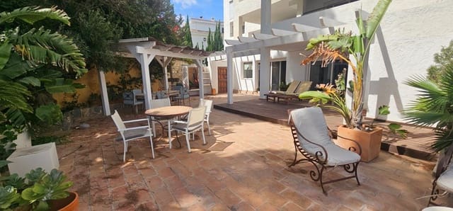 5 bedroom Townhouse for sale in Altea with pool garage - € 1,500,000 (Ref: 9200252)